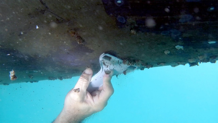 Remove Early Marine Growth Without Hurting Your Hull