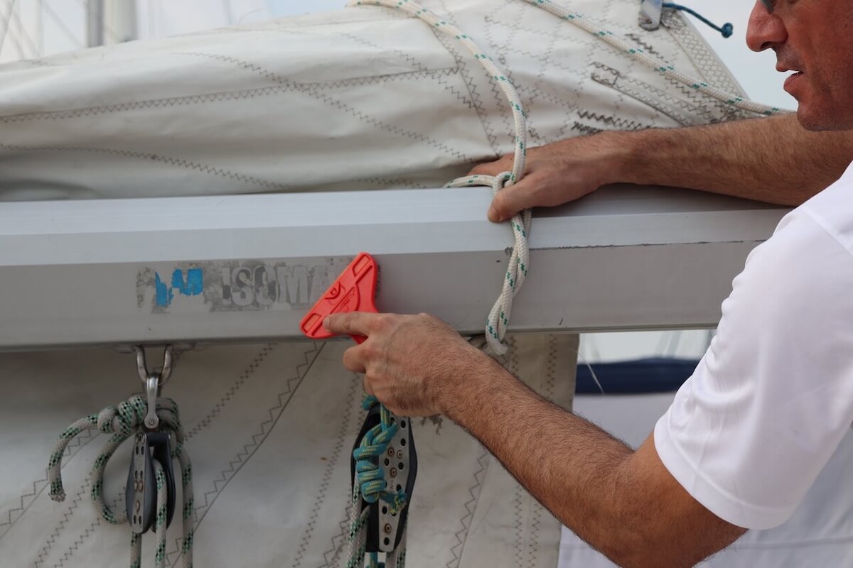 Remove Vinyl Boat Lettering—Without Damaging Your Hull
