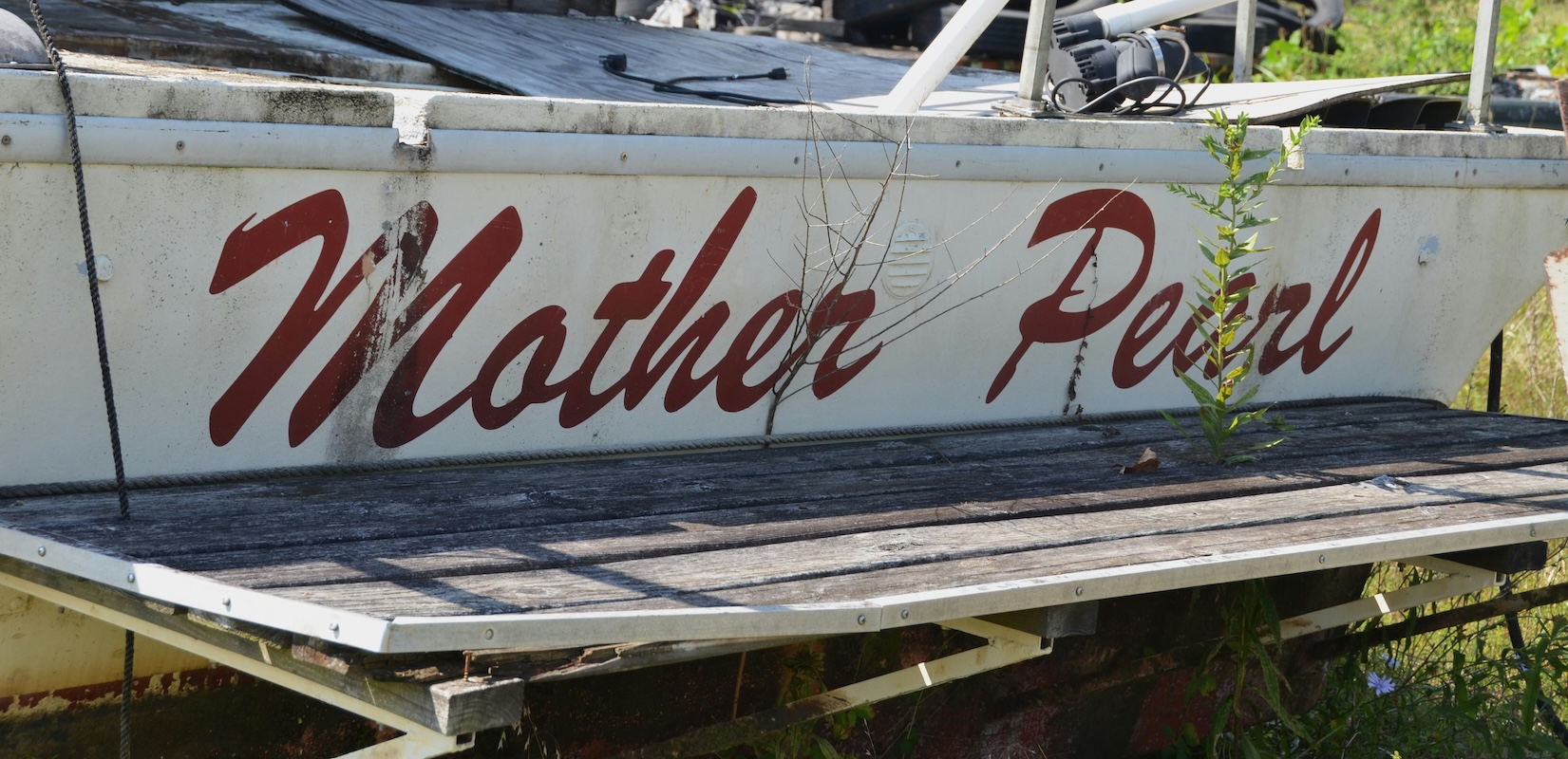 Remove Vinyl Boat Lettering—Without Damaging Your Hull